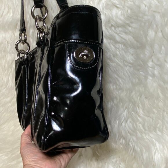 Patent Leather Shiny Coach Tote Bag - Picture 6 of 12
